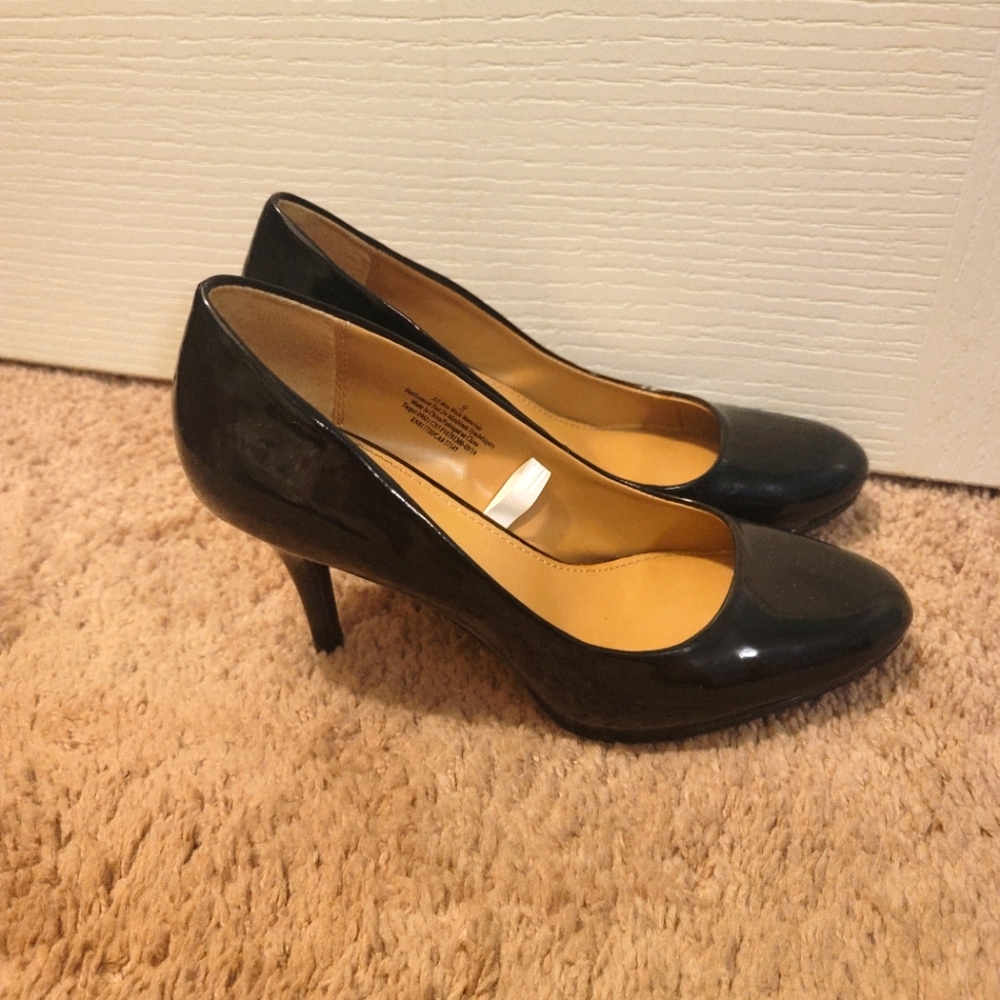 MERONA, BLACK PUMPS, SIZE 9